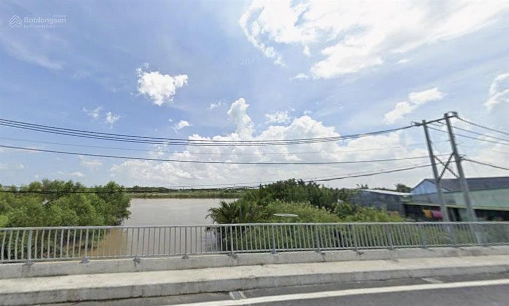 Bán nhà 1560 m2 có thổ cư, gần nguyễn văn tạo, 10 tỷ, hxh, 2 tầng, nhà bè