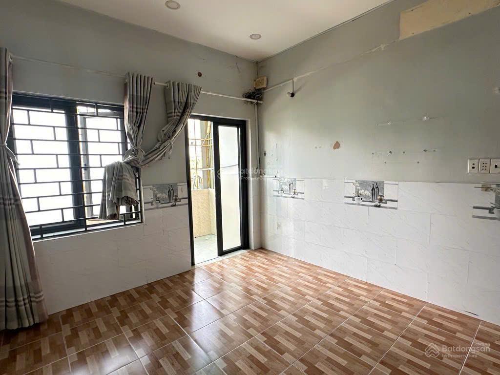 Quận 7, 3 tầng st, nhỉnh hơn 5 tỷ, 60m2, hxh, gần tân mỹ