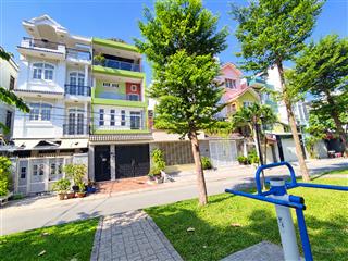 Bá.n n.hà,hơn 15tỷ,5x20,4tầng
hxh,gần n.t.thập,q7