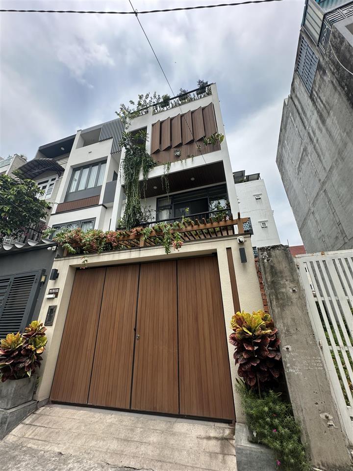 Bán nhà, nhỉnh 7 tỷ, 4 tầng, 10.1x3.6m, gần trần văn khánh, q7, hxh