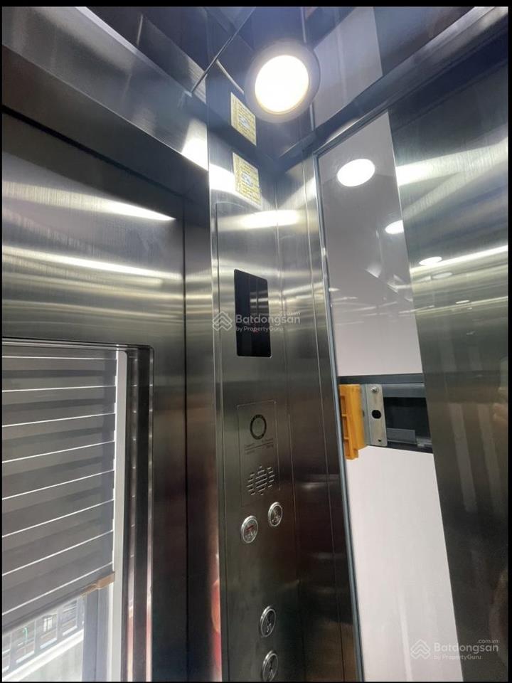 Bán nhà, nhỉnh 7 tỷ, 4 tầng, 10.1x3.6m, gần trần văn khánh, q7, hxh