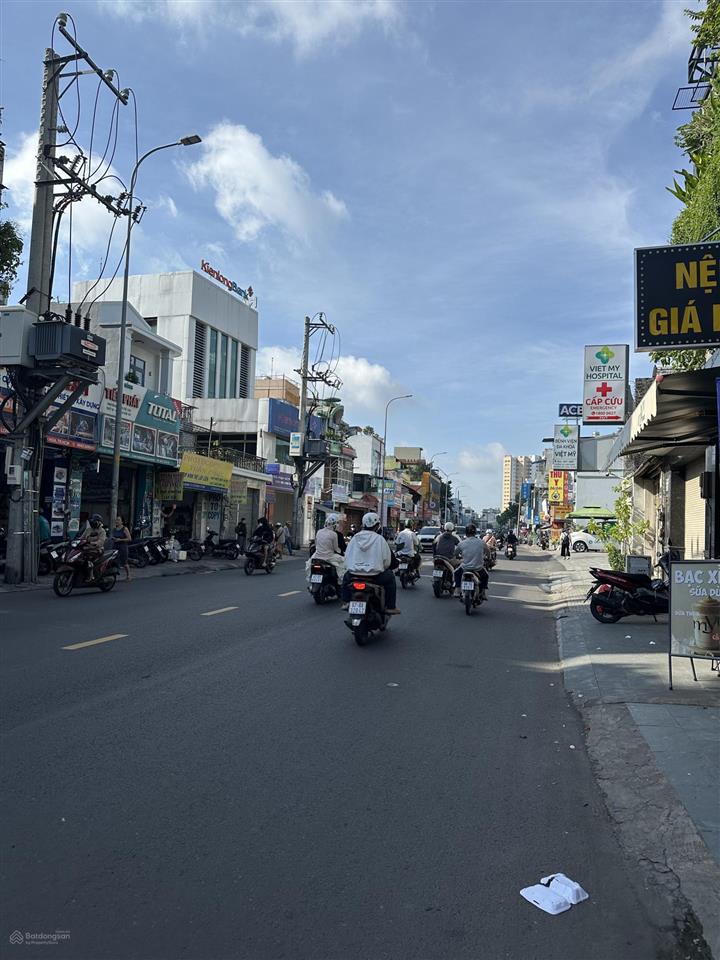 Bán nhà,hơn 26tỷ,7tầng,4x20,
,gần l.l.quân,hxh,tân bình