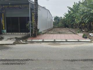 Trục chính chợ bứa làng nguyệt an lão. kinh doanh buôn bán sầm uất. đường đang làm 12m mở rộng