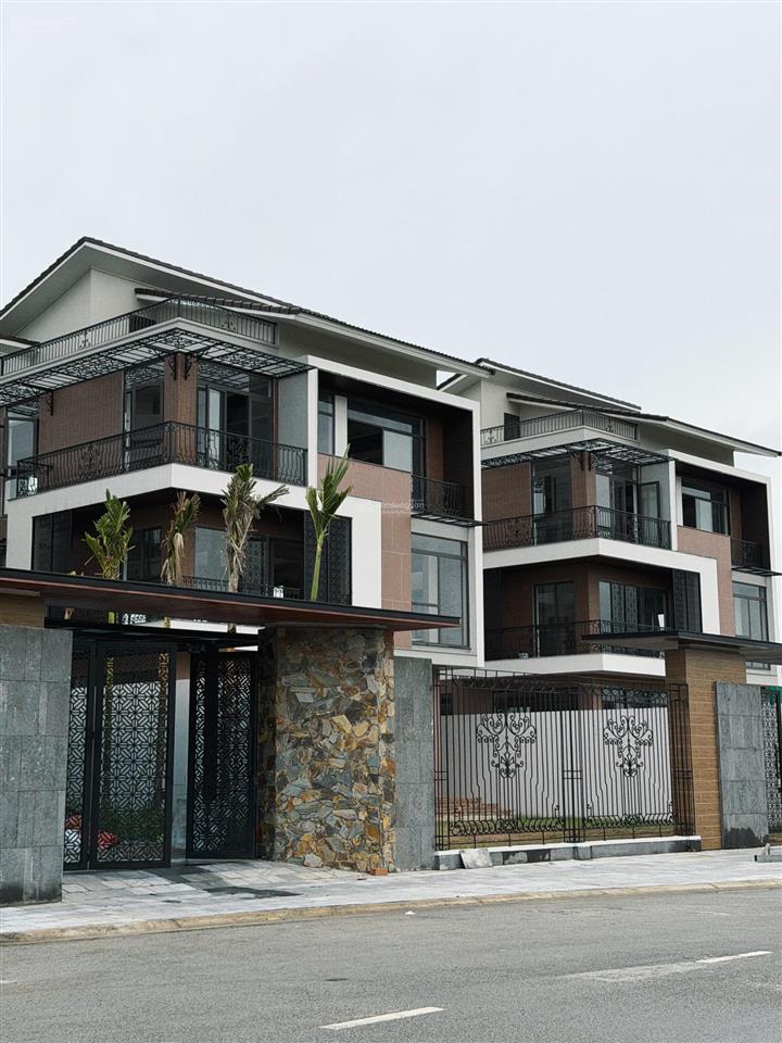 Biệt thự song lập vip từ sơn 225m cách vinhomes cổ loa 15phút di chuyển mà giá chỉ = căn chung cư