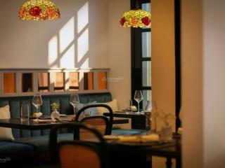 Nhà cổ mặt phố bà triệu 40 m2 x 2 tầng, mặt tiền 4m, giá thuê 35 triệu/tháng vỉa hè rộng