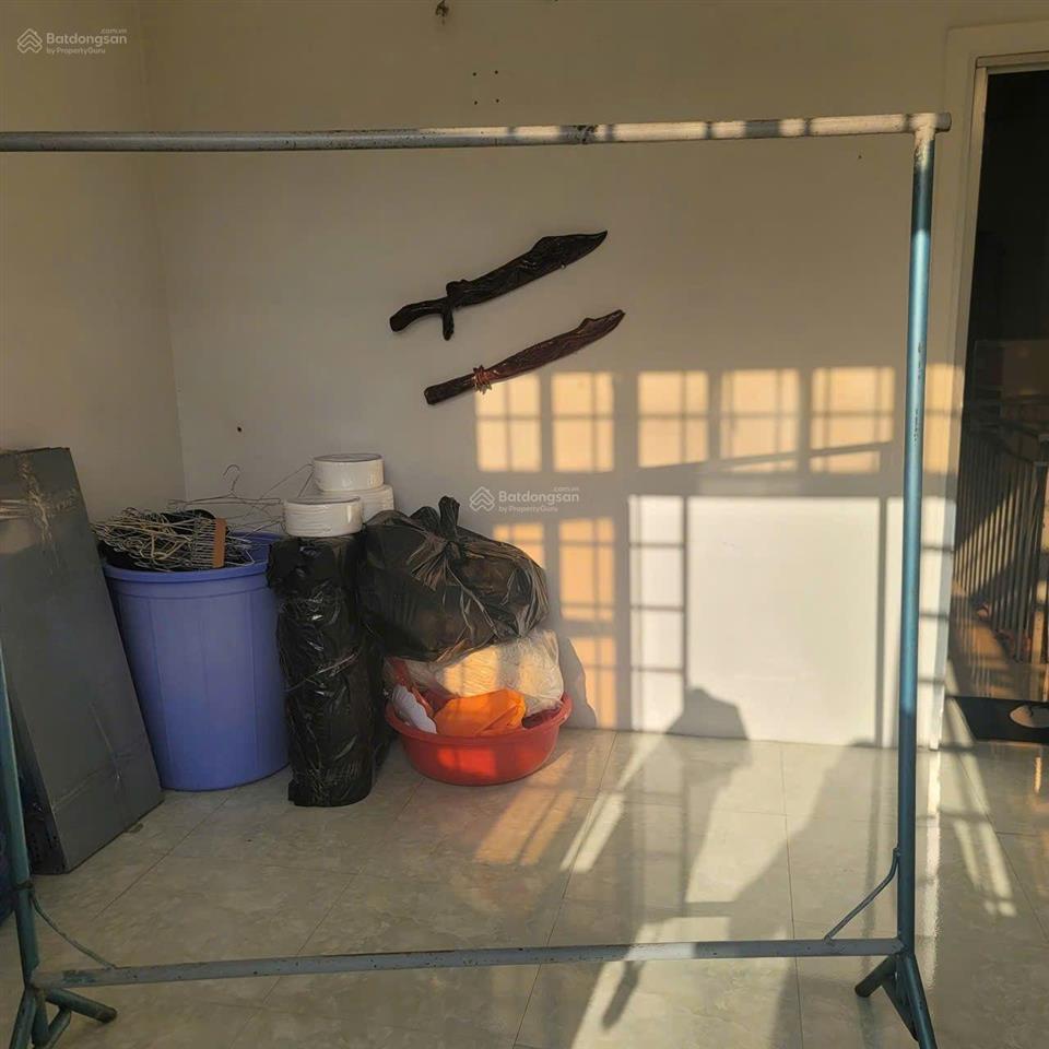 Bán nhà hẻm oto rẻ nhất bình chánh sổ hồng riêng dt lớn