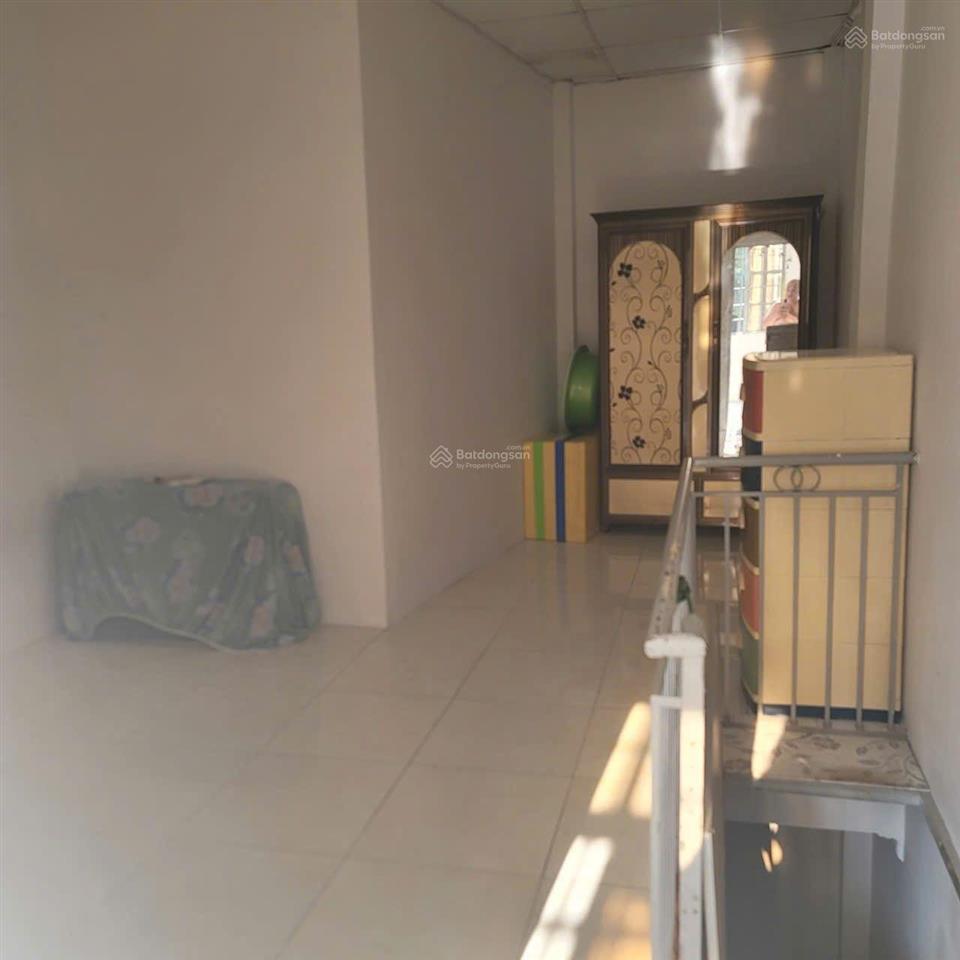 Bán nhà hẻm oto rẻ nhất bình chánh sổ hồng riêng dt lớn