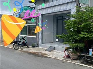 Bán nhà mặt tiền hưng long  bình chánh  tiện mua bán kinh doanh