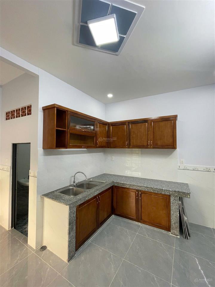 Bán nhà mặt tiền hưng long  bình chánh  tiện mua bán kinh doanh