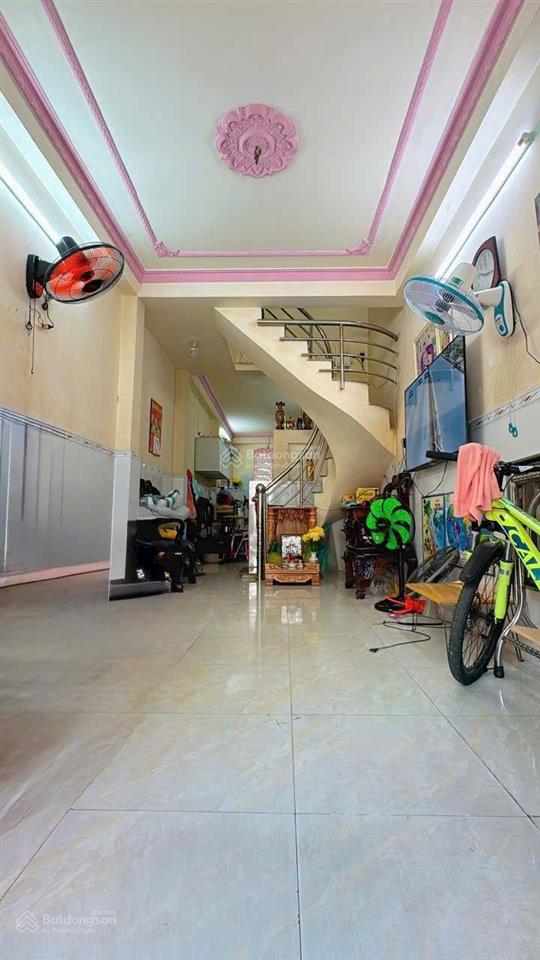 Bán nhà sổ hồng  2 tầng  2pn 2 wc  giá đẹp