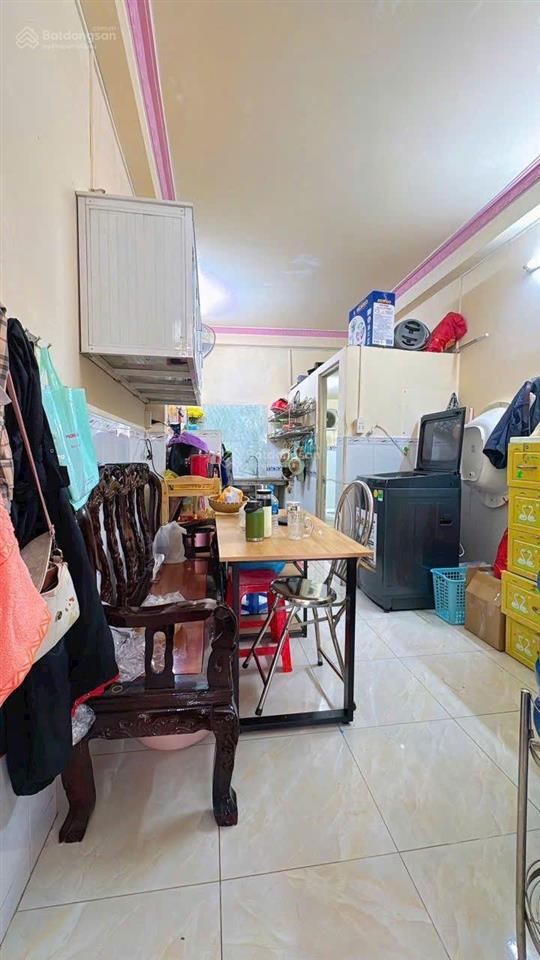 Bán nhà sổ hồng  2 tầng  2pn 2 wc  giá đẹp