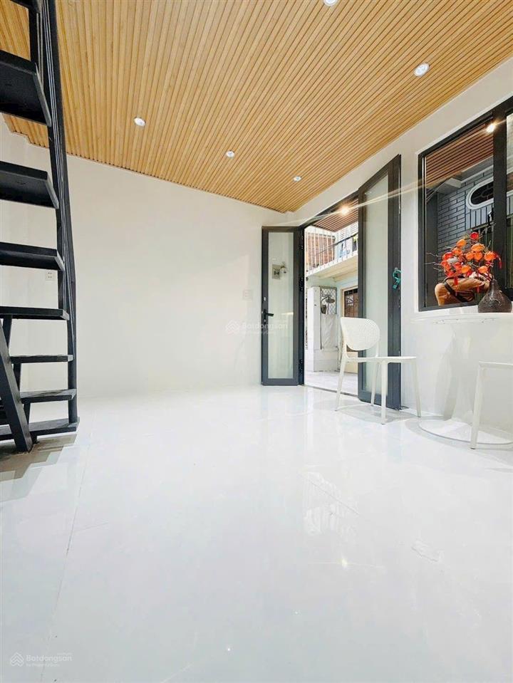 Nhà 2 tầng  sổ hồng riêng  ko quy hoạch  ko lộ giới