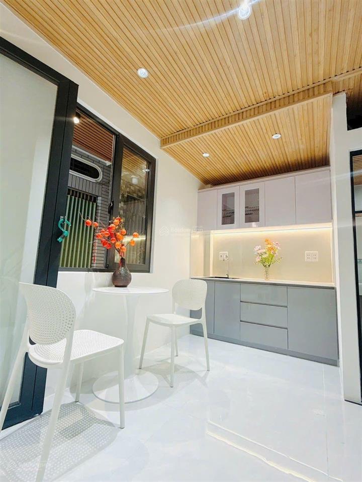 Nhà sổ hồng riêng nhỉnh 2 tỷ  3 tầng trung tâm q8