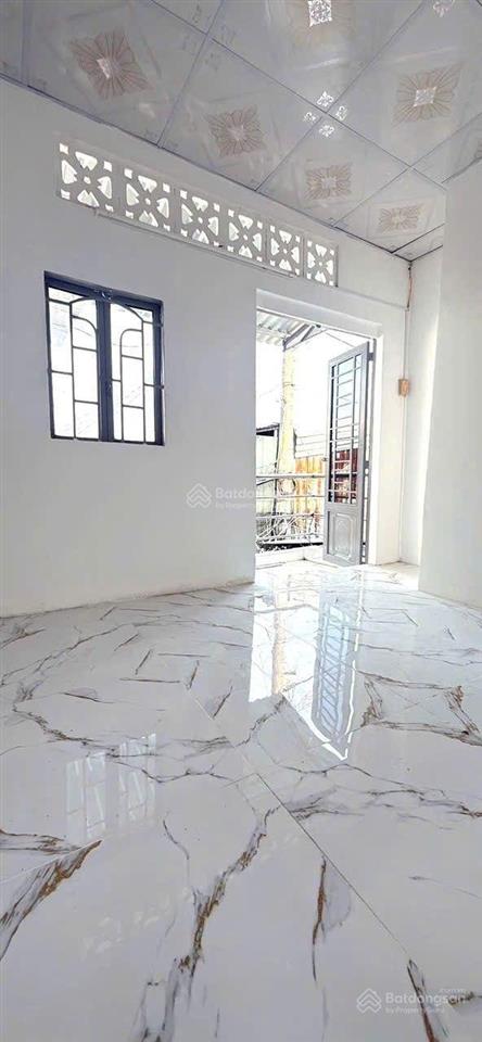 Bán nhà dt siêu to hẻm xe hơi k99  số nhà huyện cấp cơ hội đổi màu sổ