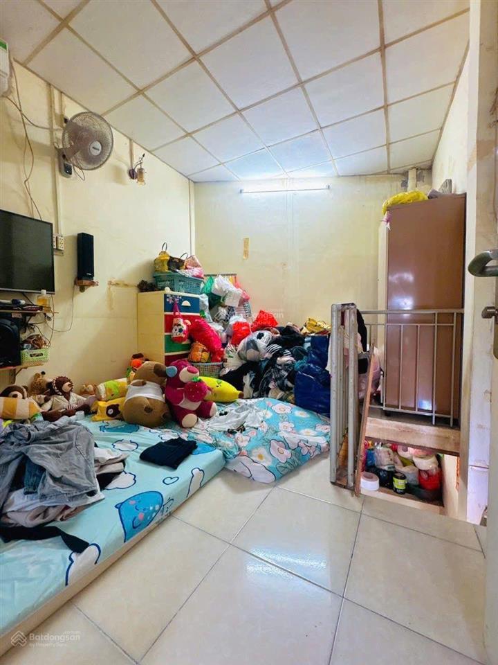 Nhà 2 tầng đúc btct ngay trung tâm q8