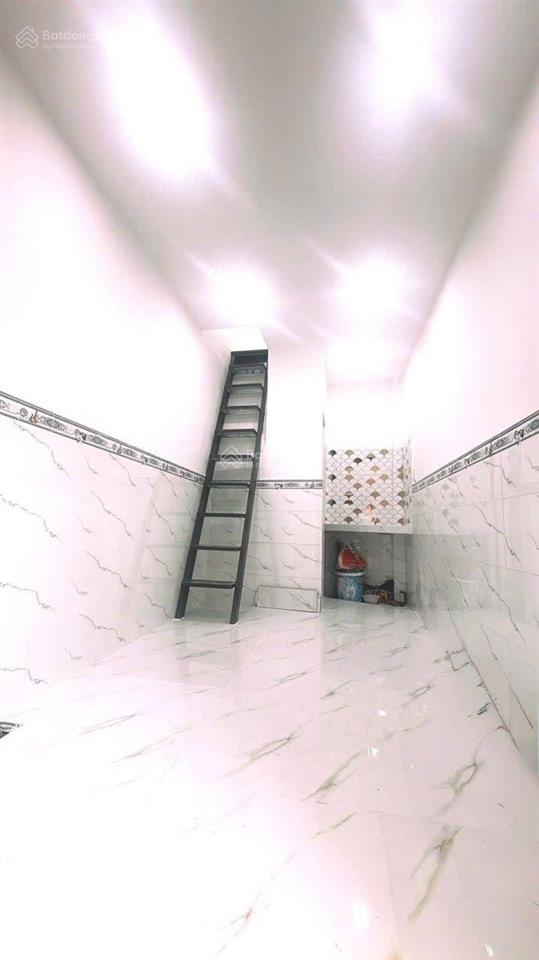 Chỉ 650 triệu  nhà 2 tầng  hẻm xe hơi
