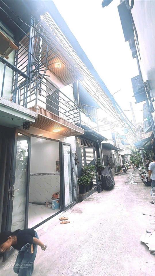 Chỉ 650 triệu  nhà 2 tầng  hẻm xe hơi