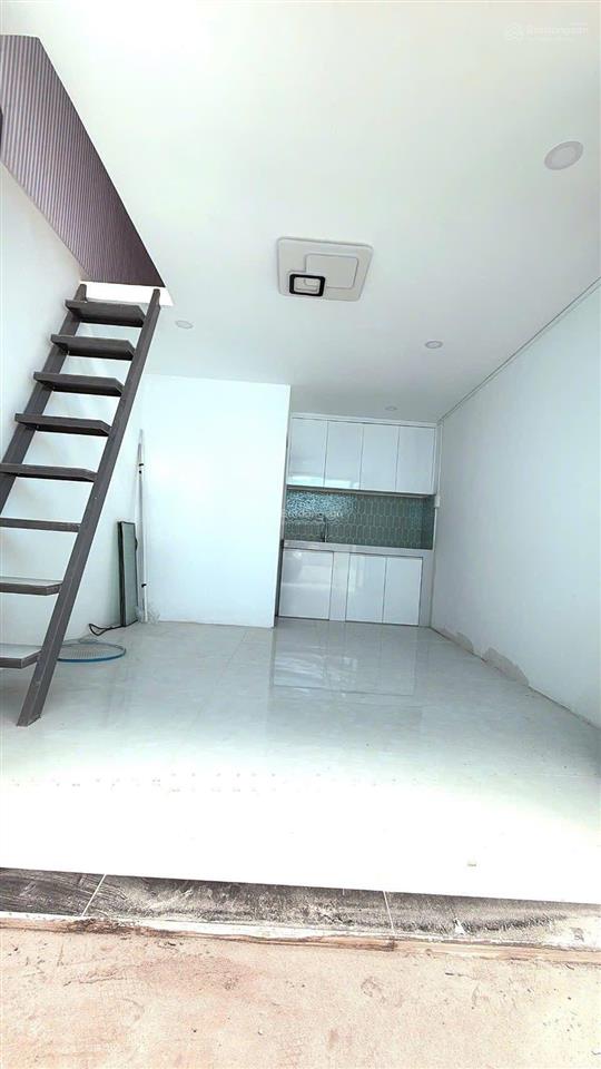 Chỉ 1.06 tỷ có cách mt chợ 10m  tiện mở tiệm làm nghề  buôn bán