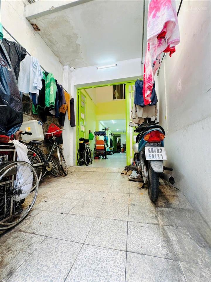 Nhà 3 tầng  hẻm xe tải tránh nhau  vị trí trung tâm
