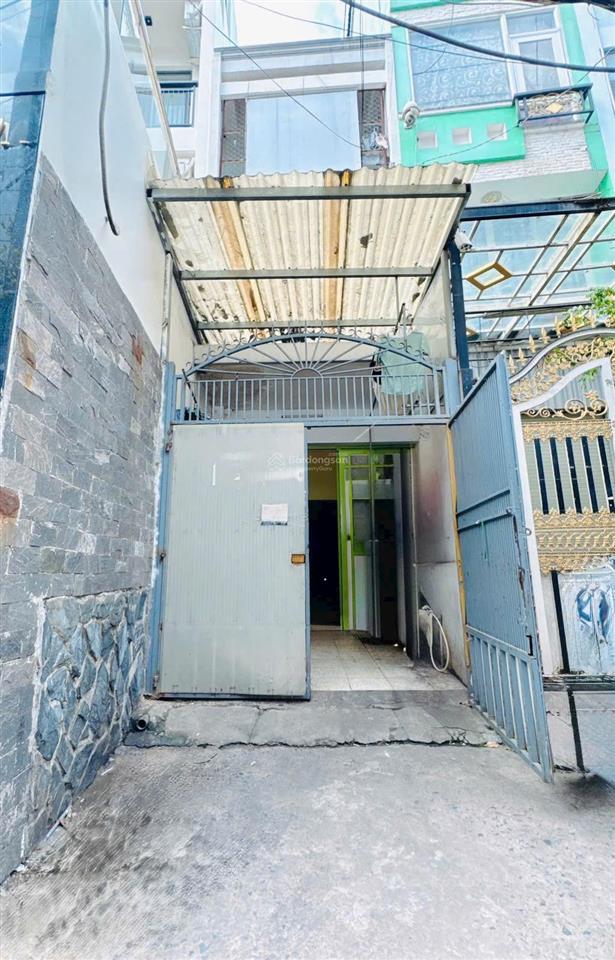 Nhà 3 tầng  hẻm xe tải tránh nhau  vị trí trung tâm
