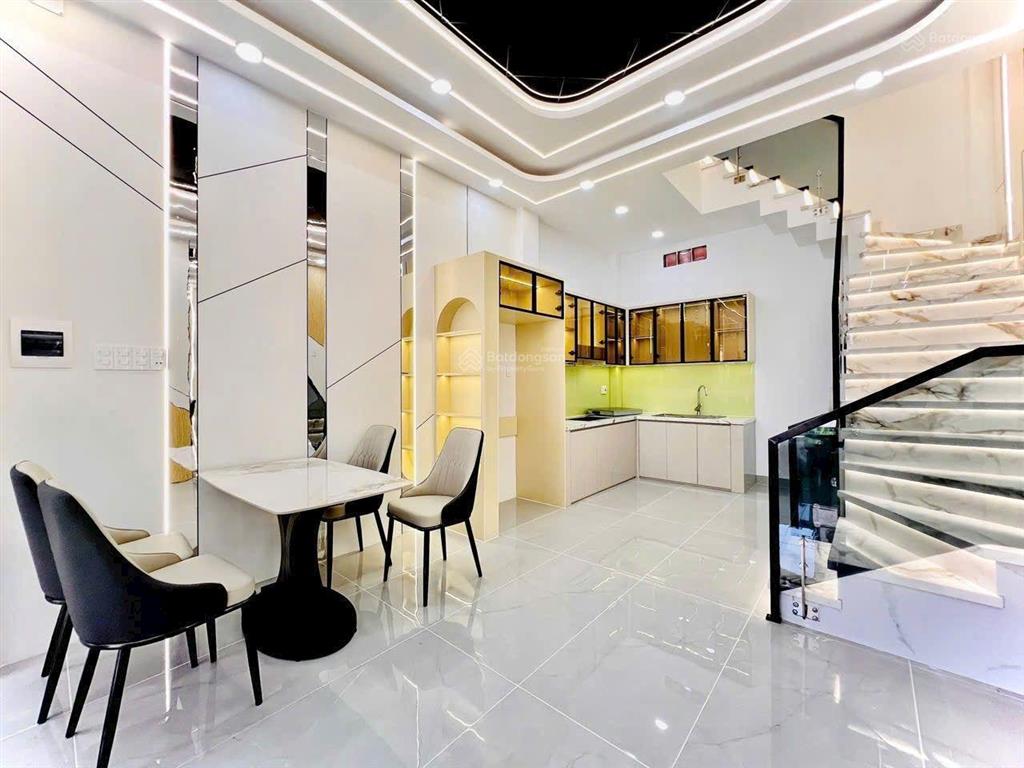 Mặt tiền nhà 4 tầng  nhà mới siêu đẹp