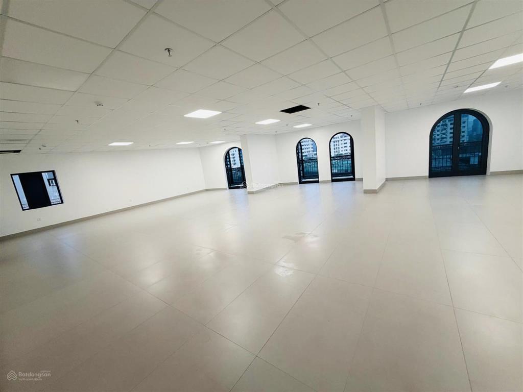 Cho thuê mặt bằng, văn phòng tại phố mễ trì hạ, nam từ liêm, hà nội. diện tích 120m2