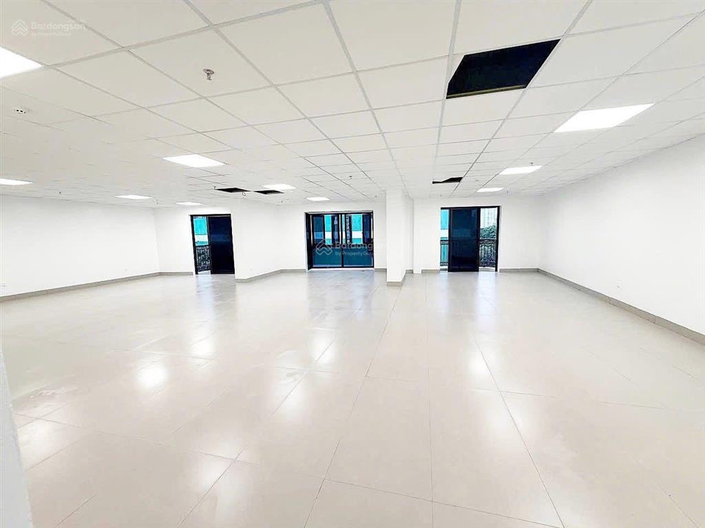 Cho thuê mặt bằng, văn phòng tại phố mễ trì hạ, nam từ liêm, hà nội. diện tích 120m2