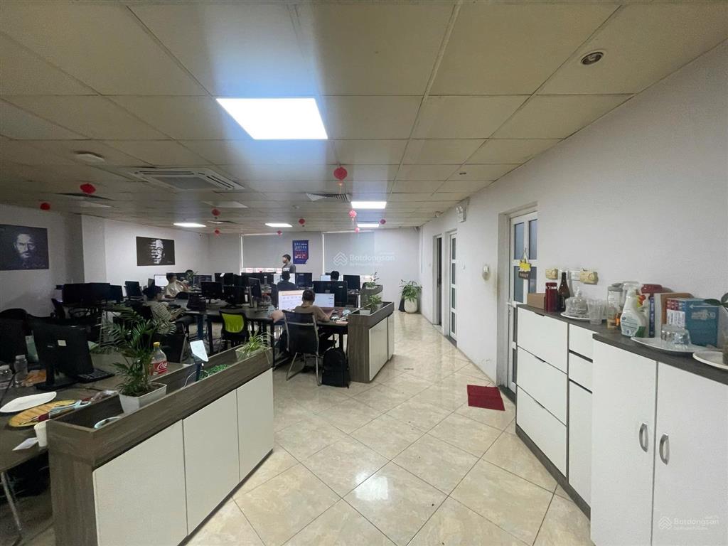 Cho thuê sàn tại ngõ 204 trần duy hưng, cầu giấy, hà nội. diện tích 130m2