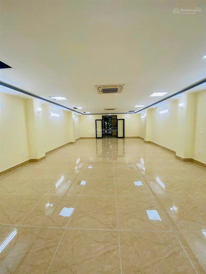 Cho thuê mặt bằng, văn phòng tại khuất duy tiến, thanh xuân, hà nội. diện tích 100m2