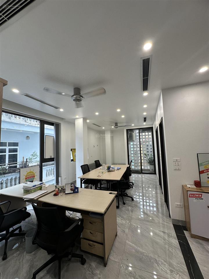 12 triệu, 100m, cho thuê văn phòng lạc long quân, oto tránh, phòng họp, phòng tiếp khách, kho