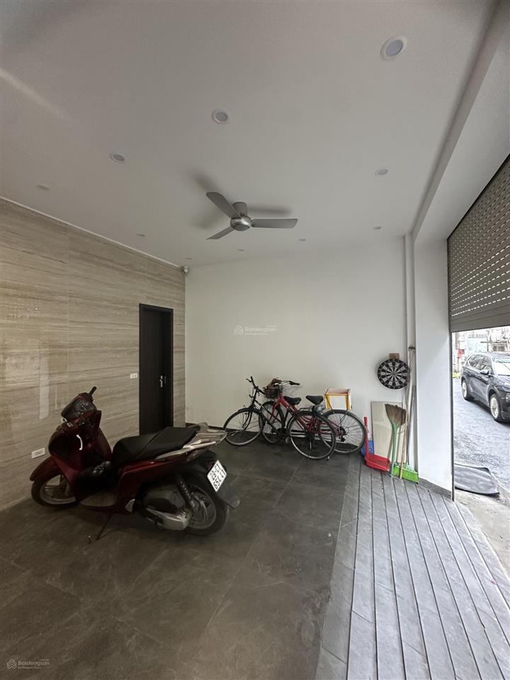 16 triệu, 200m², cho thuê vp, lạc long quân, ô tô tránh, bàn ghế, phòng họp, phòng tiếp khách, kho