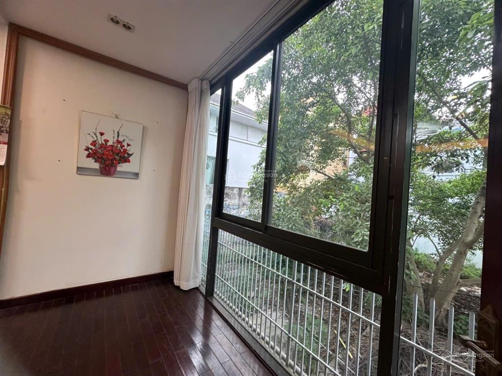 135m, 45 triệu, cho thuê biệt thự vườn đào, làm trụ sở văn phòng công ty, đsq, ở vip, 0986 220 ***