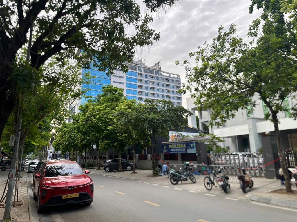 135m, 45 triệu, cho thuê biệt thự vườn đào, làm trụ sở văn phòng công ty, đsq, ở vip, 0986 220 ***