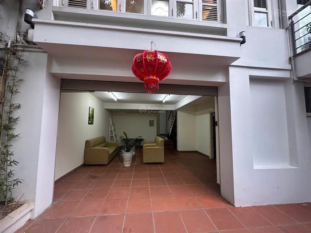 135m, 45 triệu, cho thuê biệt thự vườn đào, làm trụ sở văn phòng công ty, đsq, ở vip, 0986 220 ***