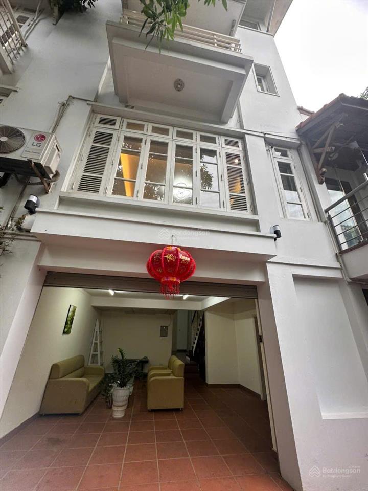 135m, 45 triệu, cho thuê biệt thự vườn đào, làm trụ sở văn phòng công ty, đsq, ở vip, 0986 220 ***