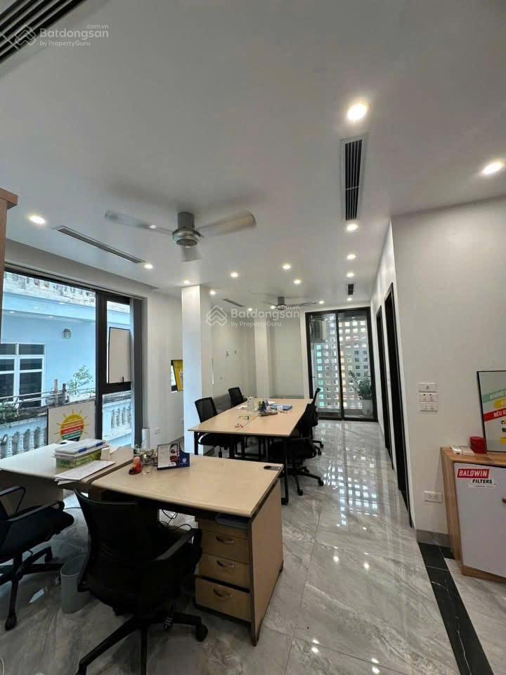 13 triệu, 100m², cho thuê vp hồ tây, lạc long quân, ô tô tránh, có bàn ghế, phòng họp, tiếp khách,