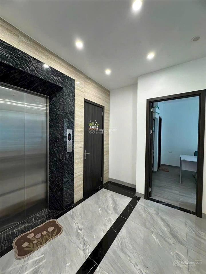 7 triệu, 50m, giá hời tây hồ, cho thuê tầng 1 văn phòng lạc long quân, oto tránh, 0986 220 ***