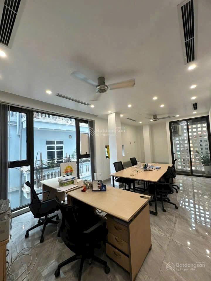 7 triệu, 50m, giá hời tây hồ, cho thuê tầng 1 văn phòng lạc long quân, oto tránh, 0986 220 ***