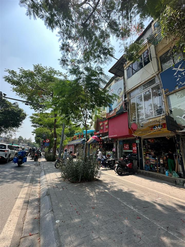 100m2*4t, 65 triệu, cho thuê mặt phố nguyễn thái học, làm nhà hàng, quán bia, siêu thị, cửa hàng