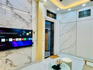 Nhà đẹp bước vào là muốn mua  4 tầng  3 phòng ngủ  vị trí vàng