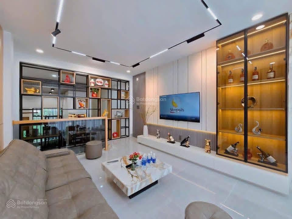 Nhà đẹp nhà bè, huỳnh thị đồng, ra phú mỹ hưng 5 phút, 62m2, hẻm xe hơi, 6 tỷ