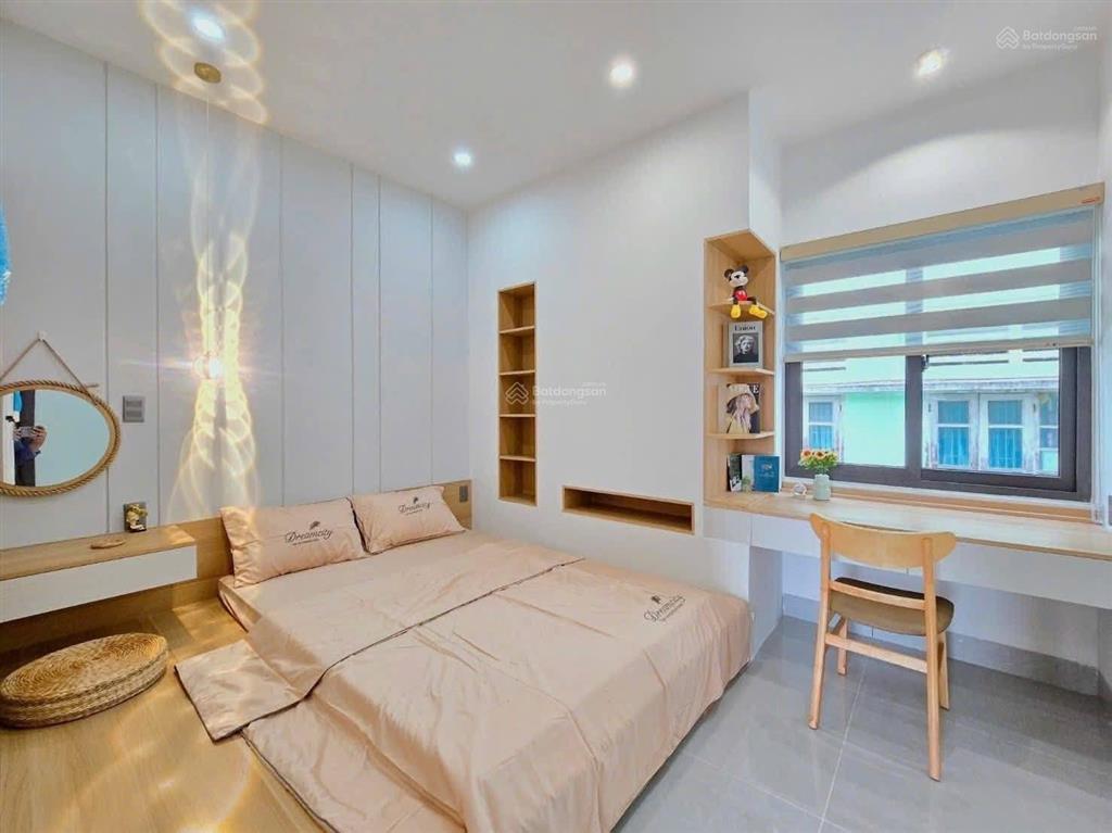 Nhà đẹp nhà bè, huỳnh thị đồng, ra phú mỹ hưng 5 phút, 62m2, hẻm xe hơi, 6 tỷ