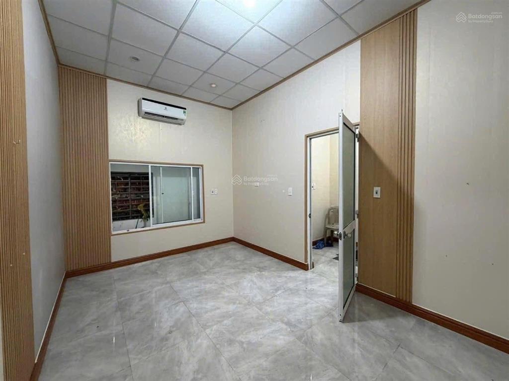 Bán nhà quận 7, lý phục man, 78m², 5 tỷ 7, hẻm xe hơi, gần nhà thi đấu đa năng