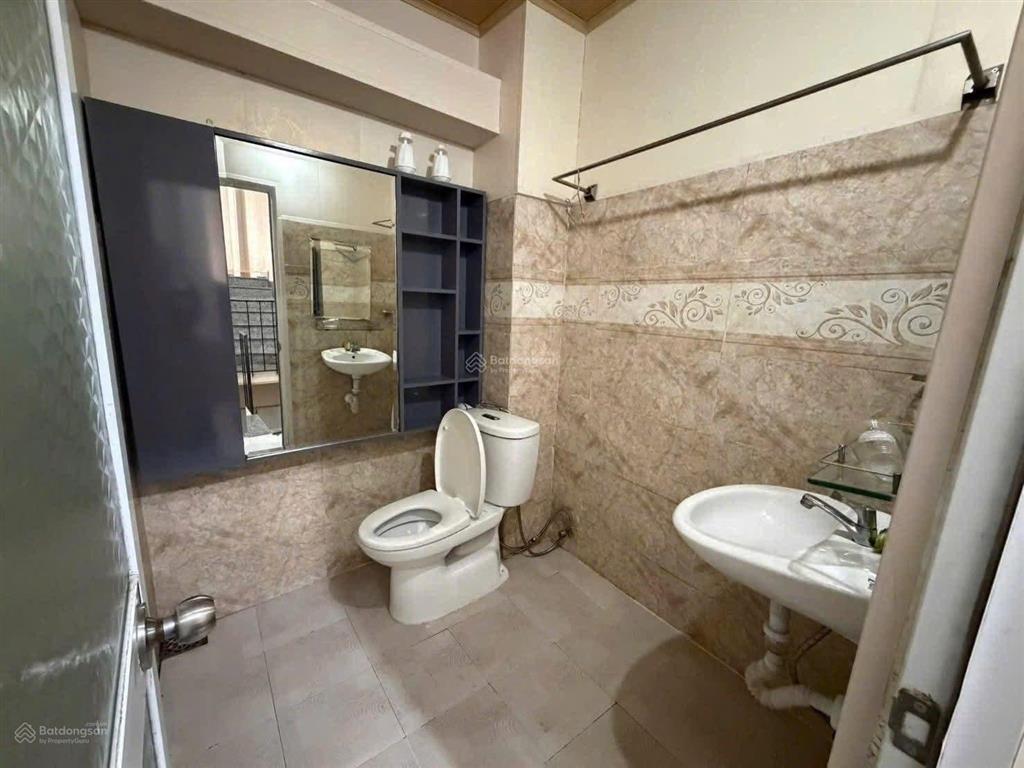 Bán nhà quận 7, lý phục man, 78m², 5 tỷ 7, hẻm xe hơi, gần nhà thi đấu đa năng