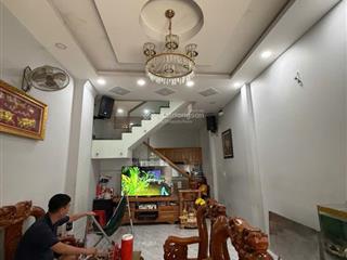 Lô góc 2 view sông, cầu chà và, sát q5, 70m2, 4 tầng, giá 5 tỷ 980 triệu