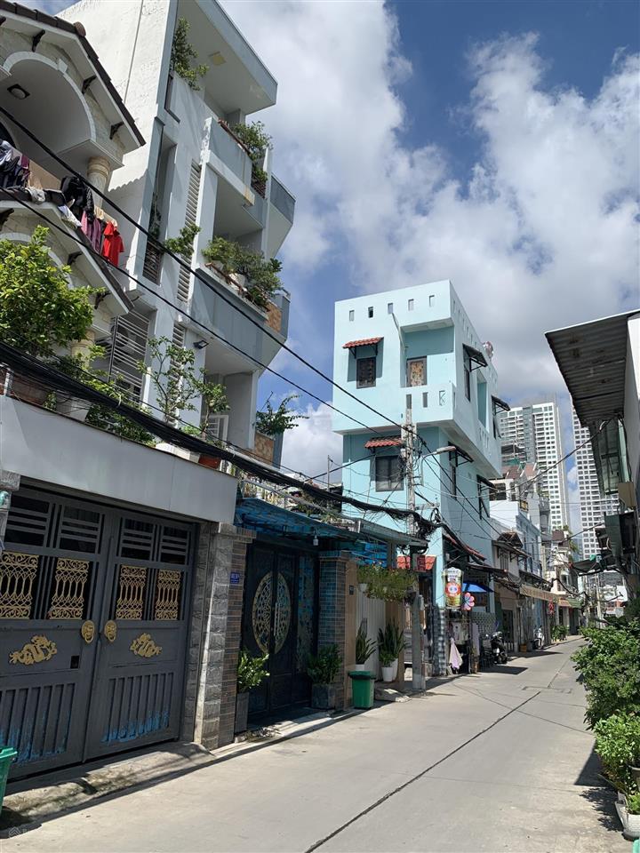 Bán nhà q7, huỳnh tấn phát, phú thuận, dt 120m2, hẻm xe hơi, 3 tầng, nhỉnh 8 tỷ