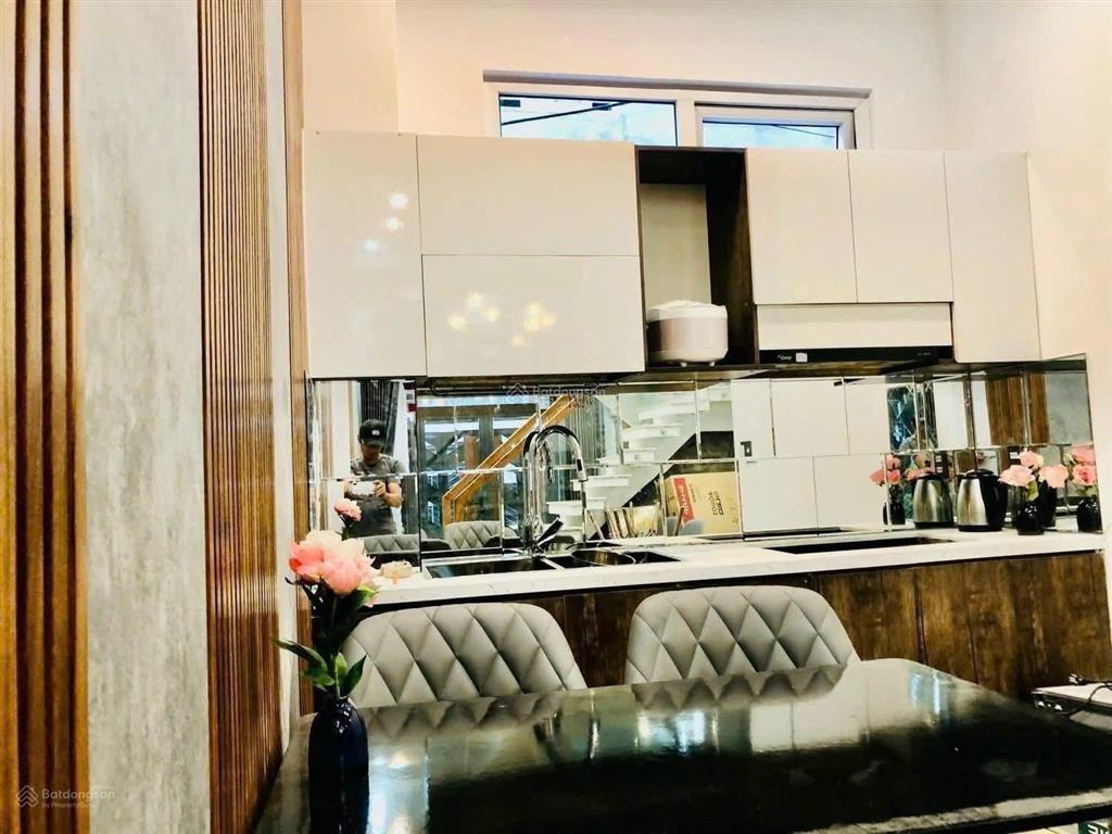 Bán nhà quận 7, lý phục man, bình thuận, 50m2, 4x12.5m, nhỉnh 6 tỷ