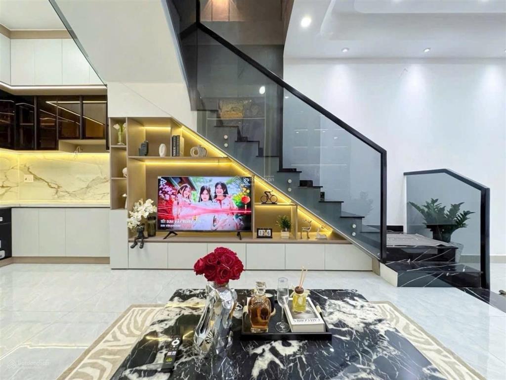 Bán nhà q7, đh marketing, tân mỹ, dt 65m2, 4 tầng, giá 7 tỷ