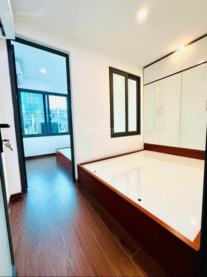 Nhà đẹp âu dương lân, dt 54m2, 100m ra hẻm xe hơi, 5 tỷ 5, 3pn, 2 tầng