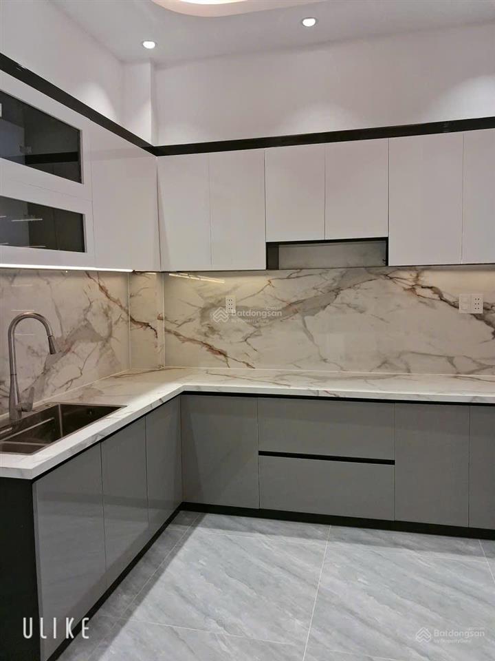 Lô nhì gần phạm hùng, dtsd 120m2, hẻm xe hơi, 6 tỷ 1, ngay cầu chánh hưng, 3 tầng